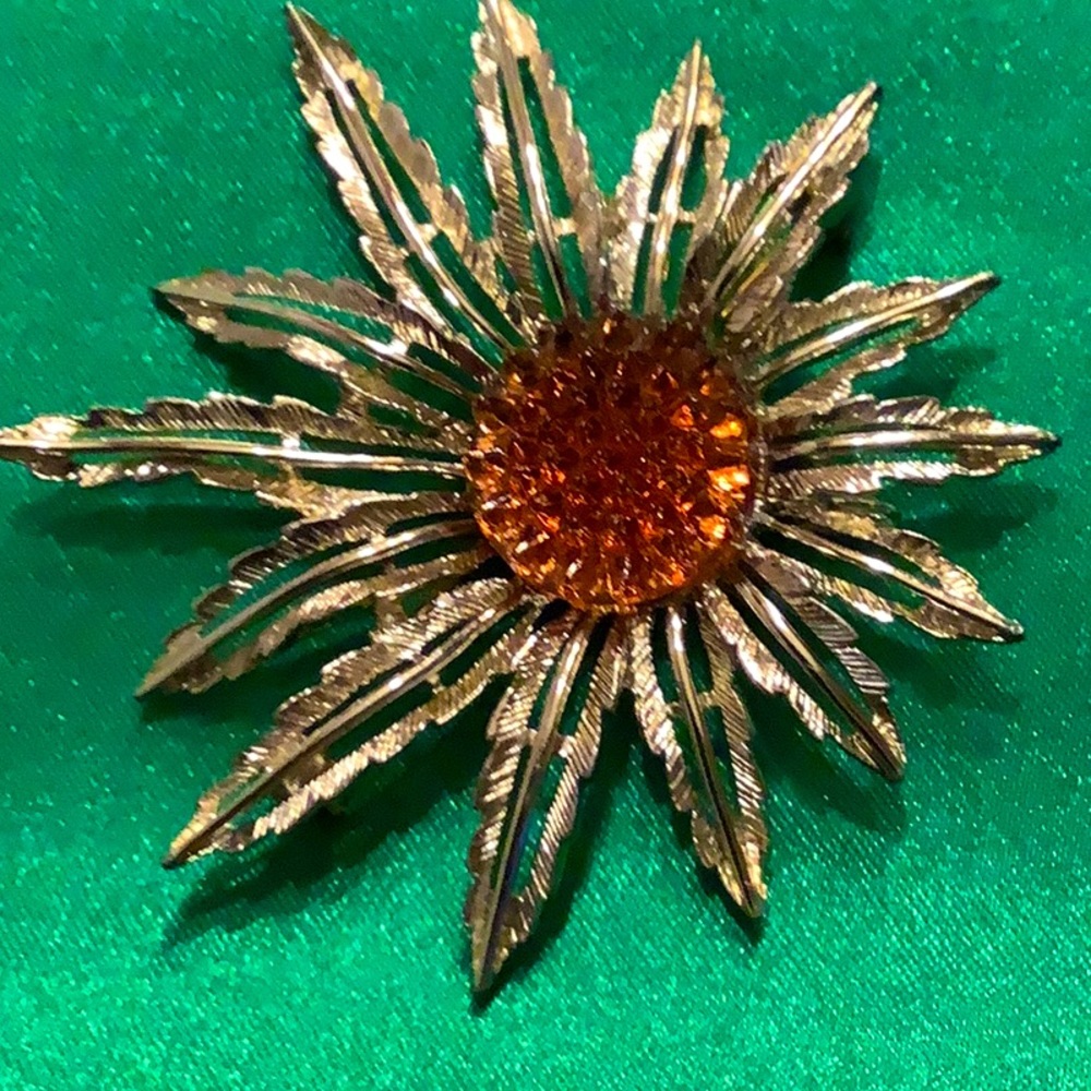 Sarah Coventry signed brooch